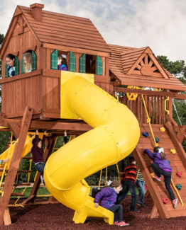 6.5-Texan-MegaSized-Playcenter-with-Cabin-Spiral-Slide