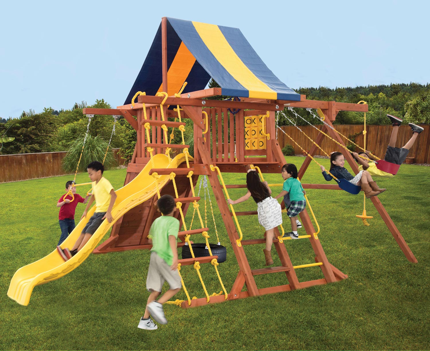 Parrot Island Playcenter w/BYB Tarp and Yellow Wave Slide