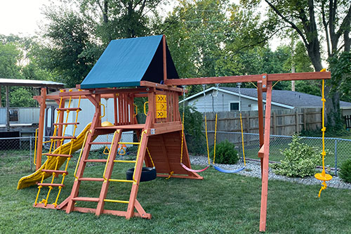 Parrot Island Playcenter w/BYB Tarp, 4×4 Monkey Bars and Yellow Wave ...